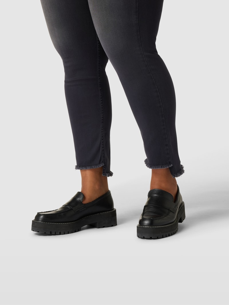 PLUS SIZE Slim Fit Jeans Modell 'ICARO' in schwarz