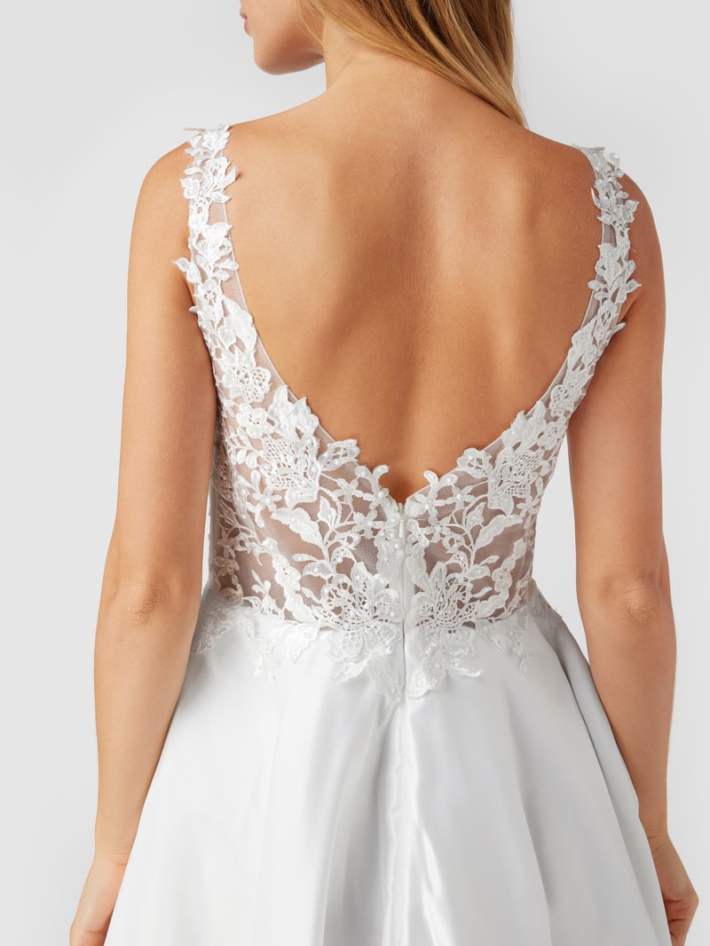 Cocktailkleid mit floralen Stickereien in offwhite