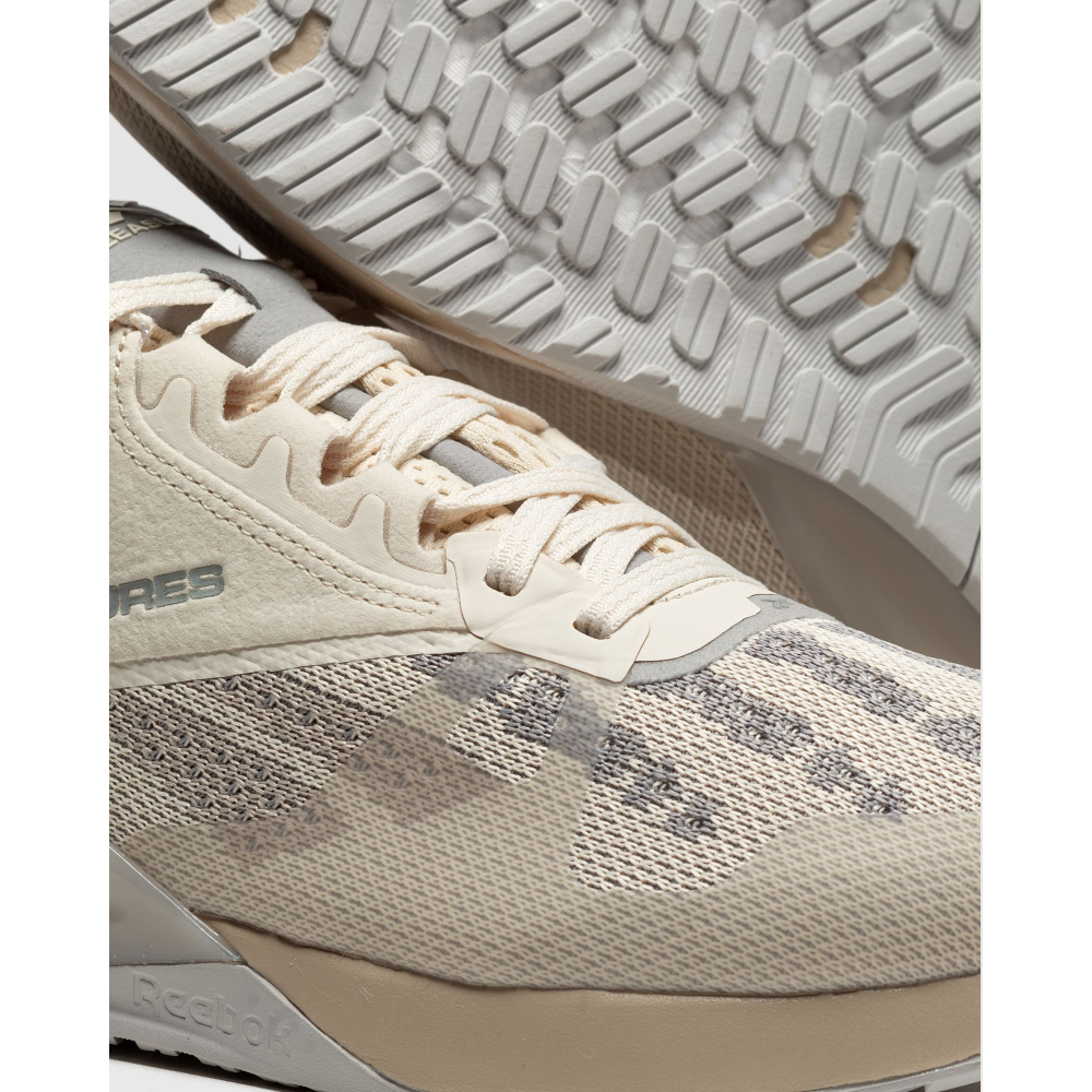 Reebok x Pleasures Nano 6000 HQ2035 / braun
