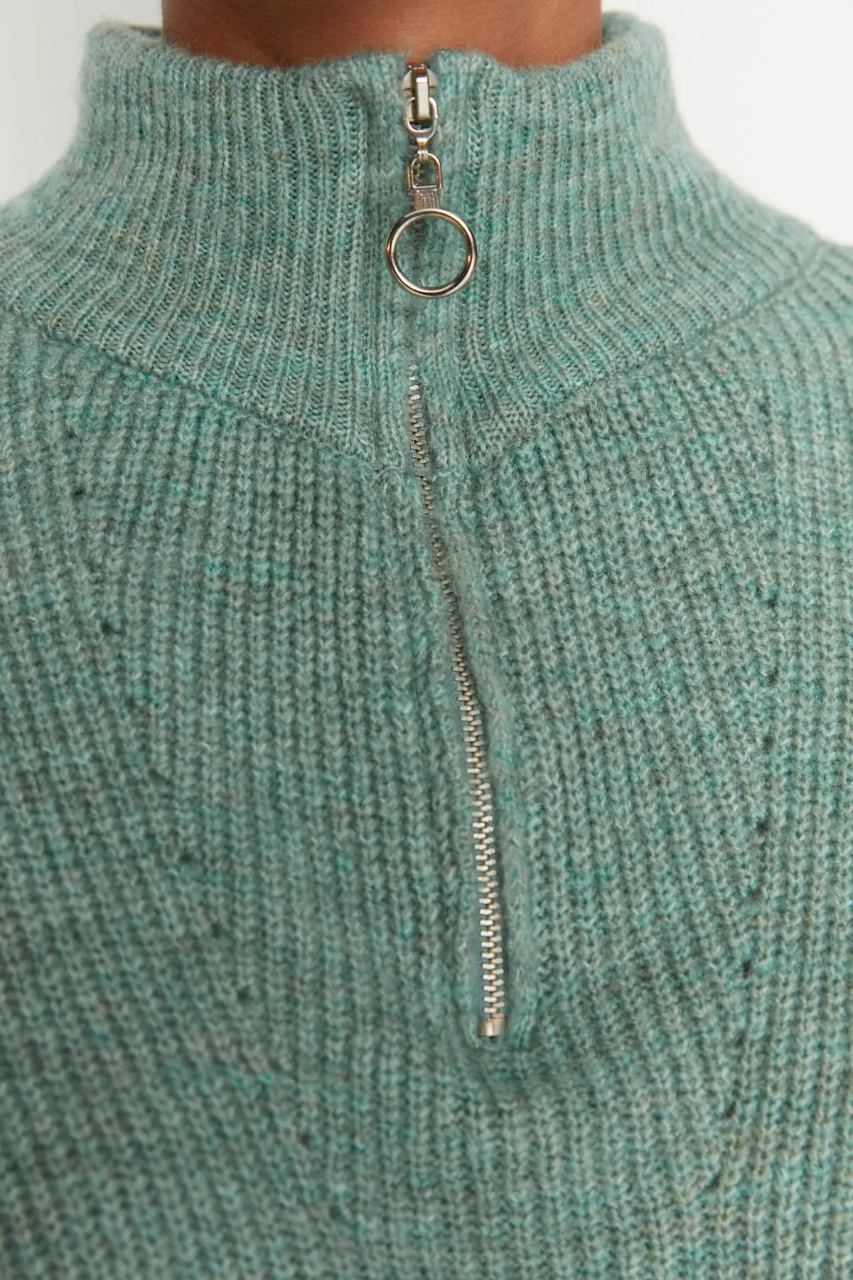 Trendyol Collection  Mintfarbener, weicher Strickpullover mit Reißverschluss TWOAW20XS0009