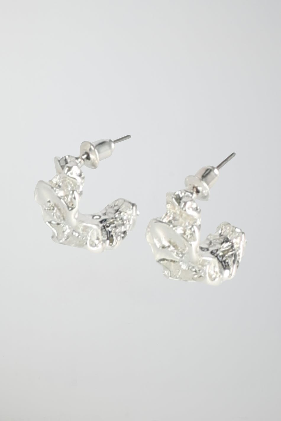 Crinkled earrings