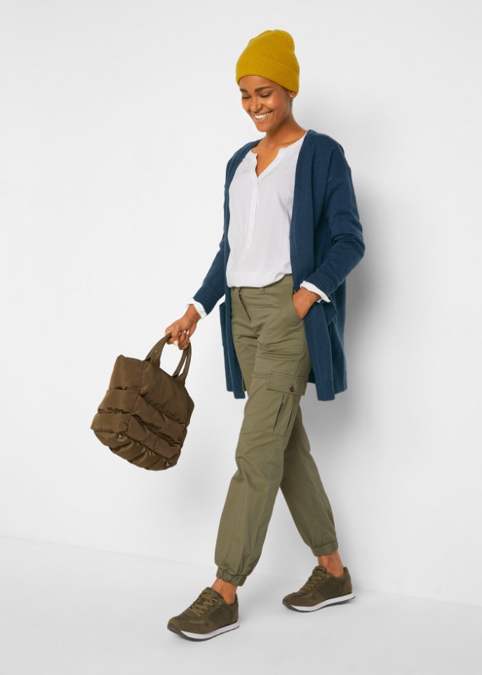 Basic Strickjacke