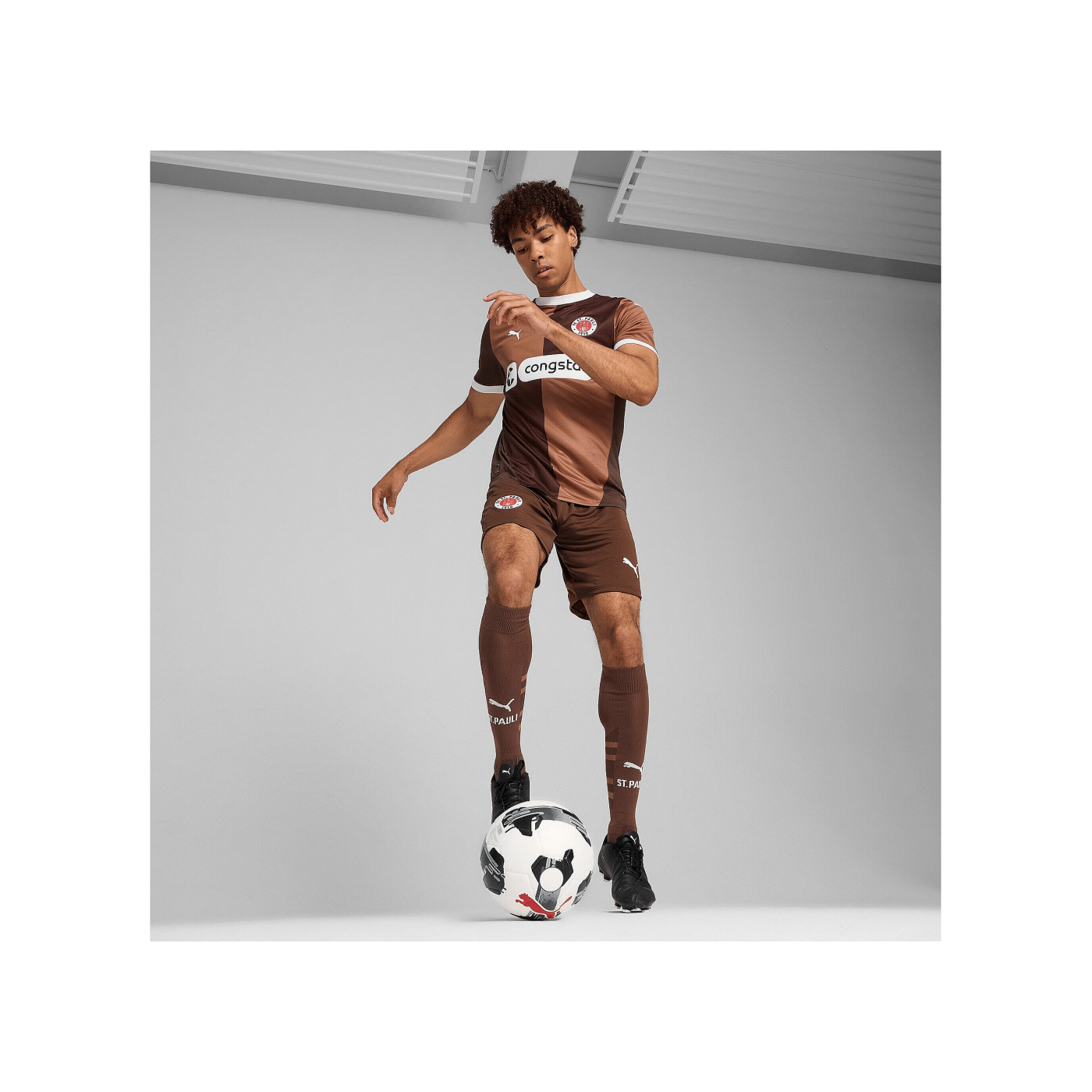 PUMA FC St. Pauli Short Home 2024/2025 Braun F01