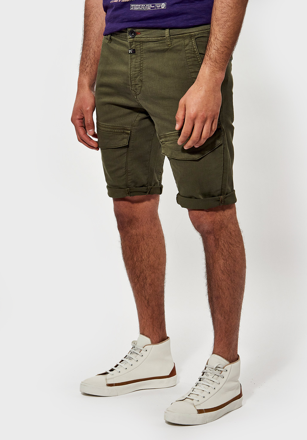 AKERO  Short tapered kaki Homme