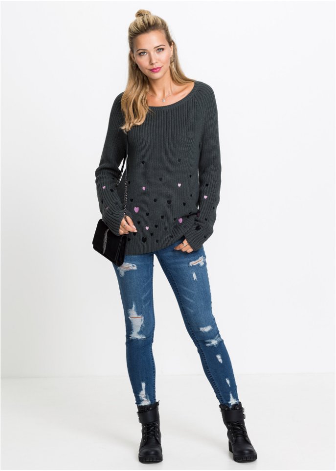 Pullover mit Herzen