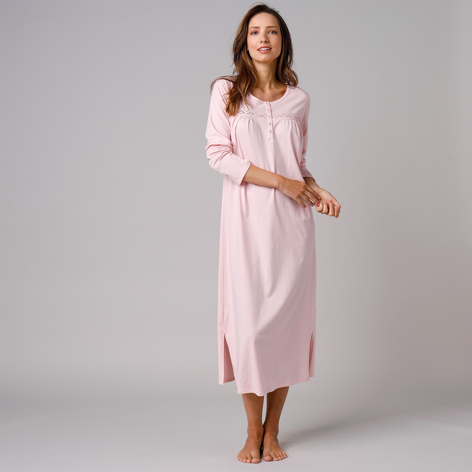 Chemise de nuit longue manches longues unie