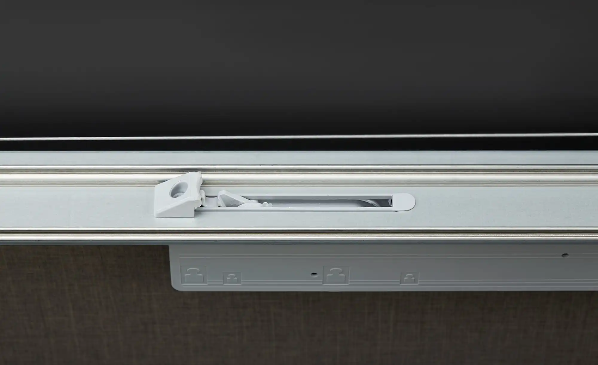 Schwebetürenschrank