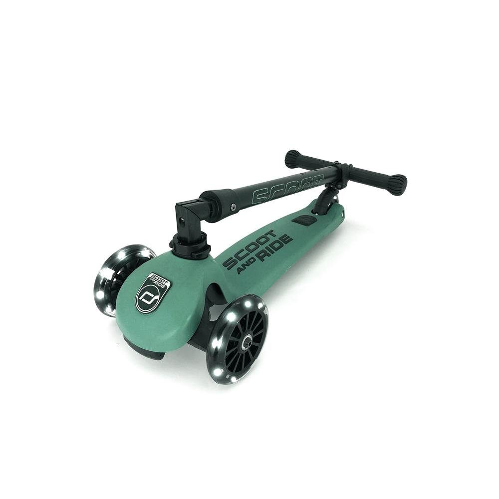 Scoot and Ride Dreiradscooter Highwaykick 3 LED Forest, LED Beleuchtung, Kinderroller, Scooter, Kickboard, faltbar, grün
