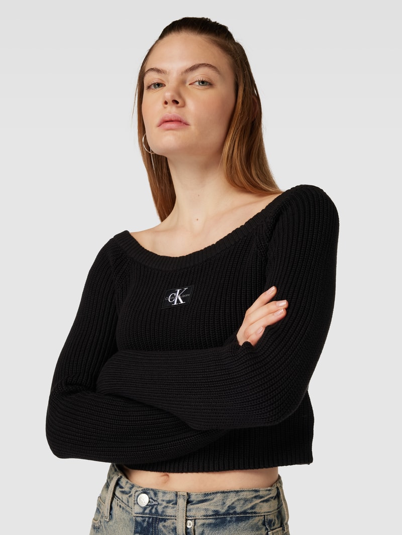 Cropped Longsleeve mit Label-Detail in black