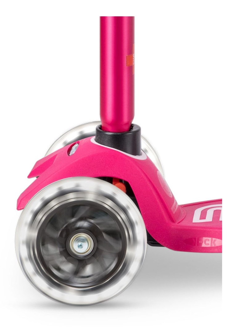 Micro Step Maxi Deluxe pojedyncza rolka z kółkami LED
