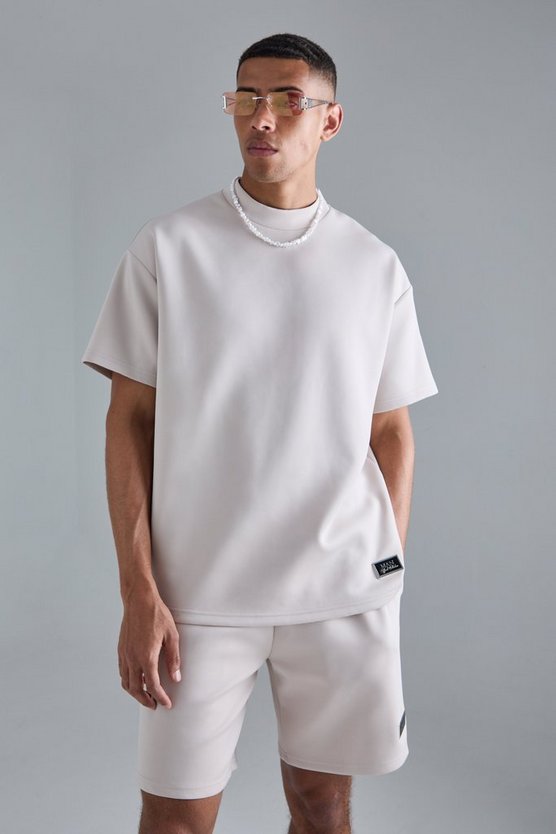 Oversize Scuba T-Shirt & lockere Shorts