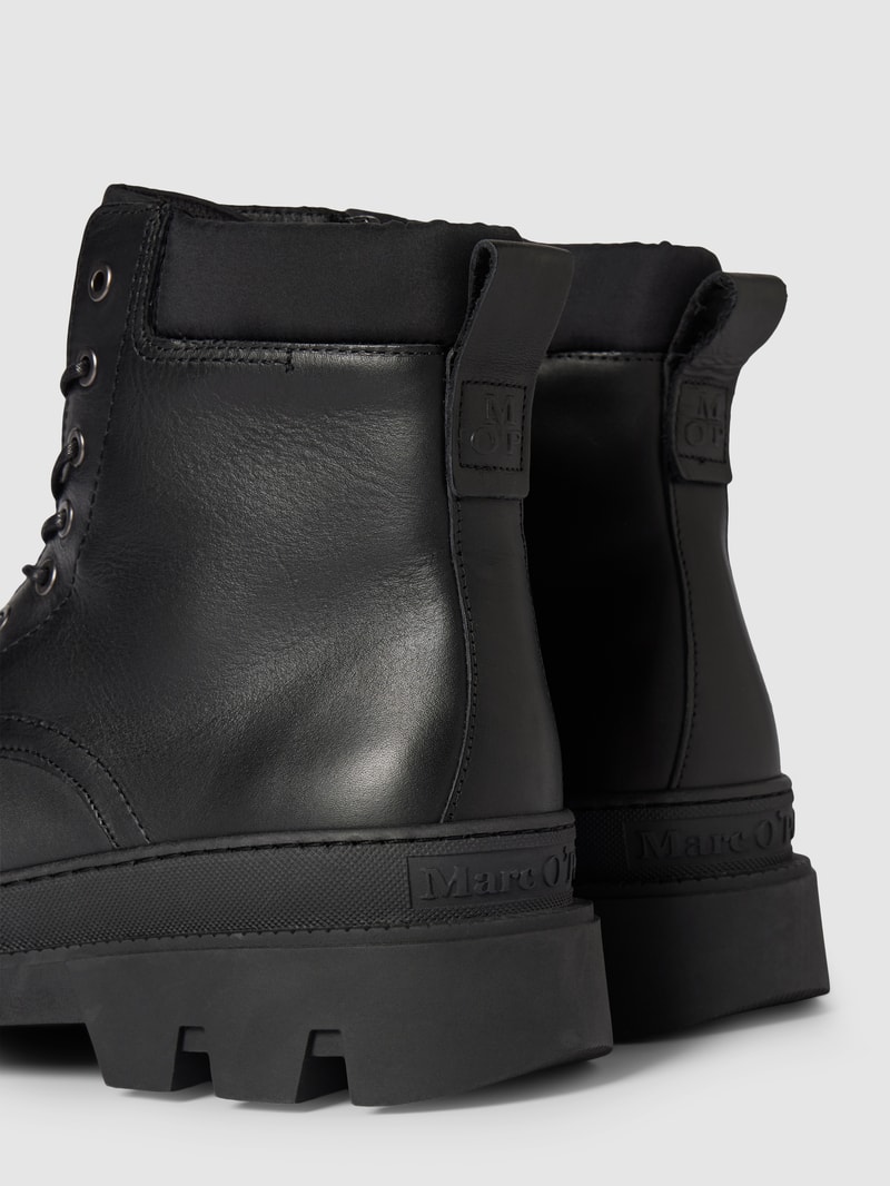 Schnürboots mit Label-Details Modell 'ISAK' in schwarz
