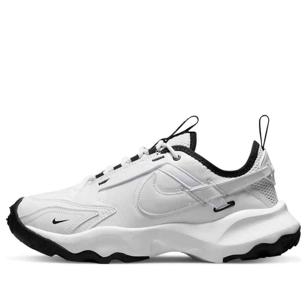 Nike TC 7900 DR7851 100 / weiss