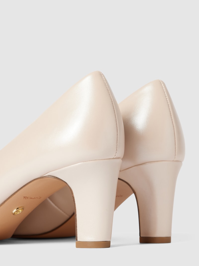 Pumps in Leder-Optik in weiß