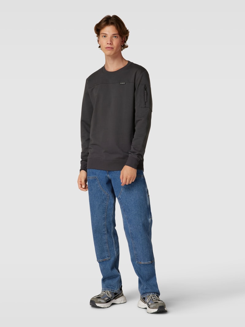 Sweatshirt mit Reißverschlusstasche am Ärmel in anthrazit