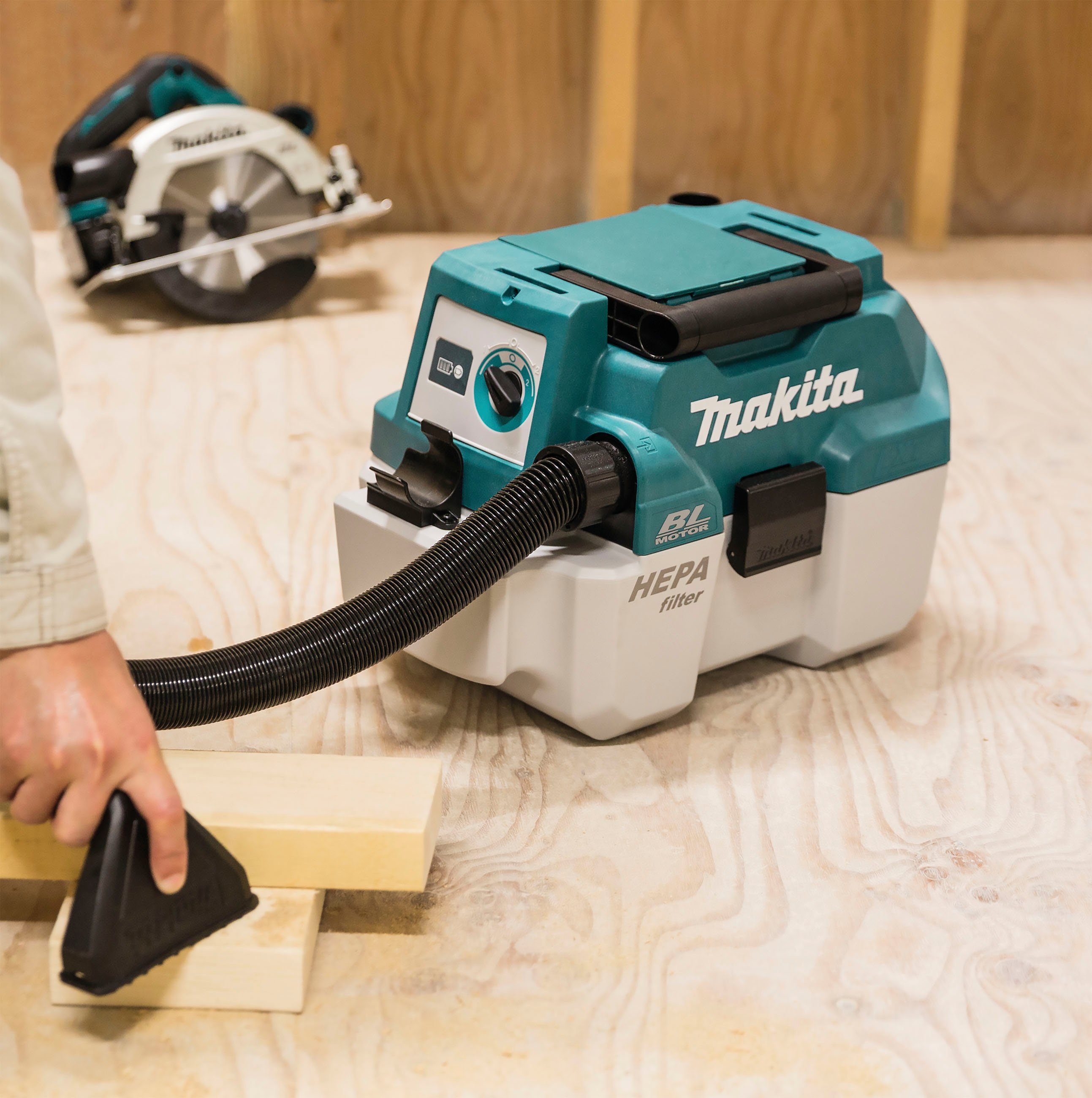 Makita Nass-Trocken-Akkusauger DVC750LZX3, ohne Akku und Ladegerät