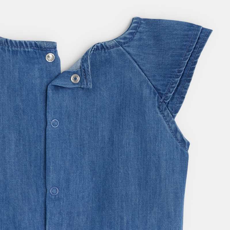 Combishort en denim léger brodé bleu bébé fille