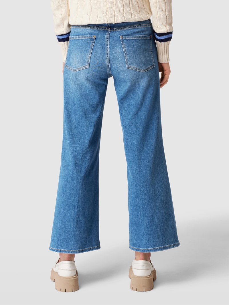 Jeans mit Label-Patch Modell 'FAE' in blau