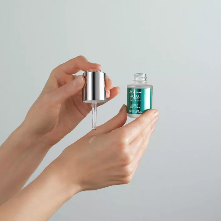 AQUA INTENSE Mimic Booster Serum