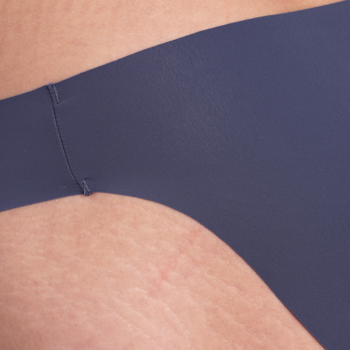 Damen Seamless-Slip in Lasercut-Optik