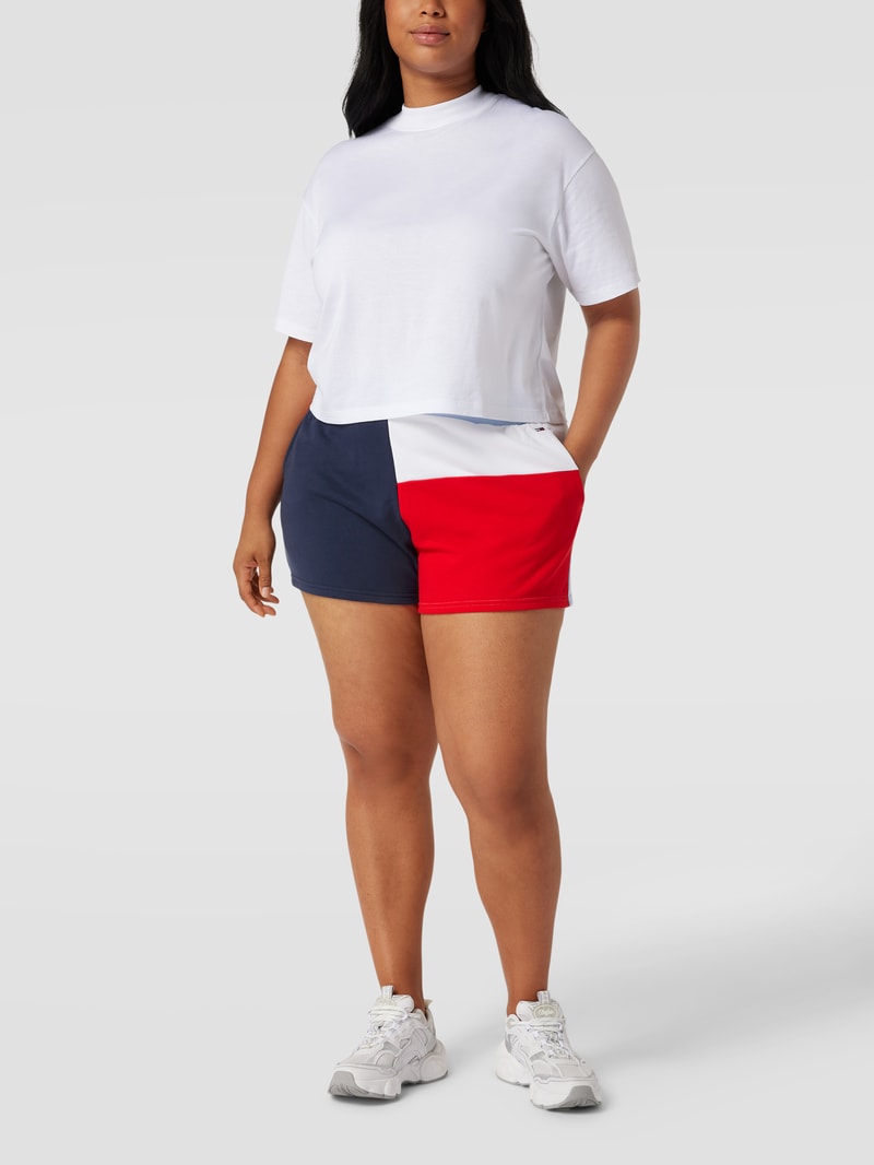 PLUS SIZE Sweatshorts im Farbblock-Design Modell 