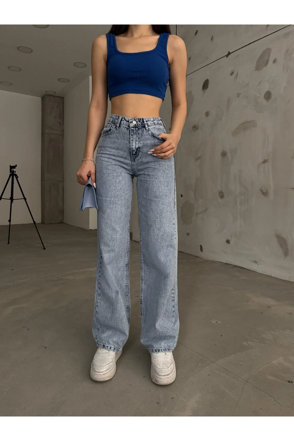 BİKELİFE  Hellblaue Snow-Wash-Jeans für Damen mit hoher Taille, dehnbarem Lycra und weitem Bein