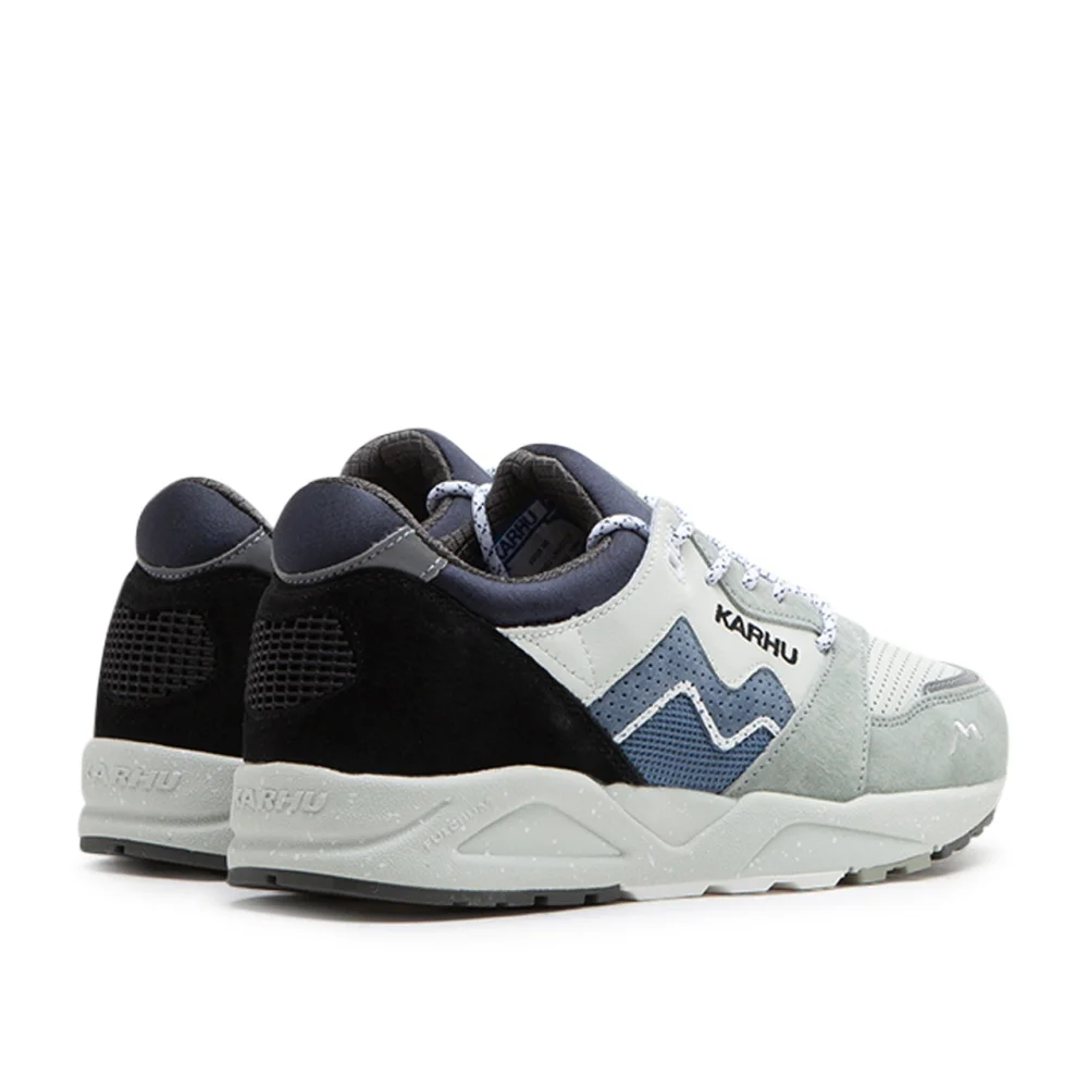 Karhu Aria 95 F803092 / blau