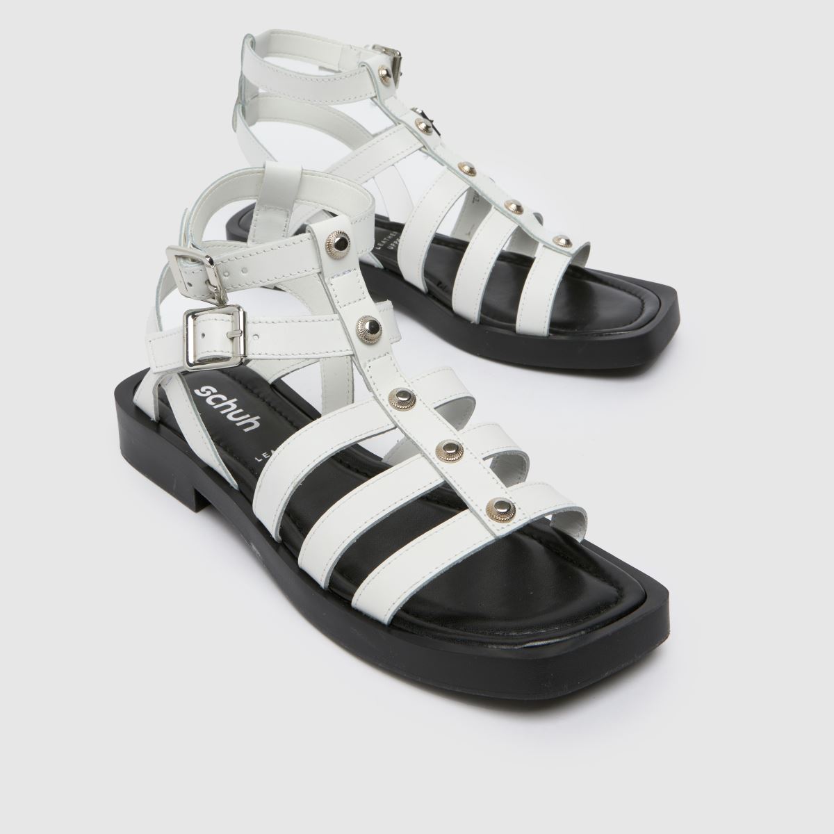 Schuh – Tempeny – Vita sandaler med nitar