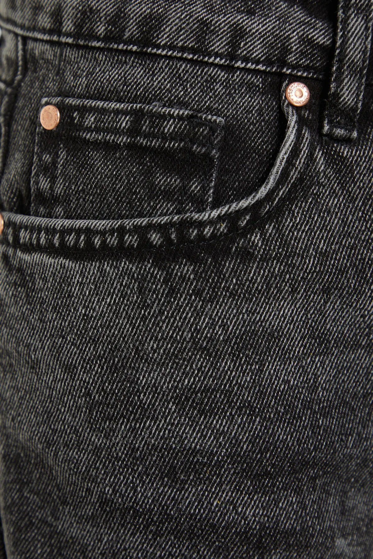 Trendyol Collection  Shorts - Schwarz - Hoher Bund