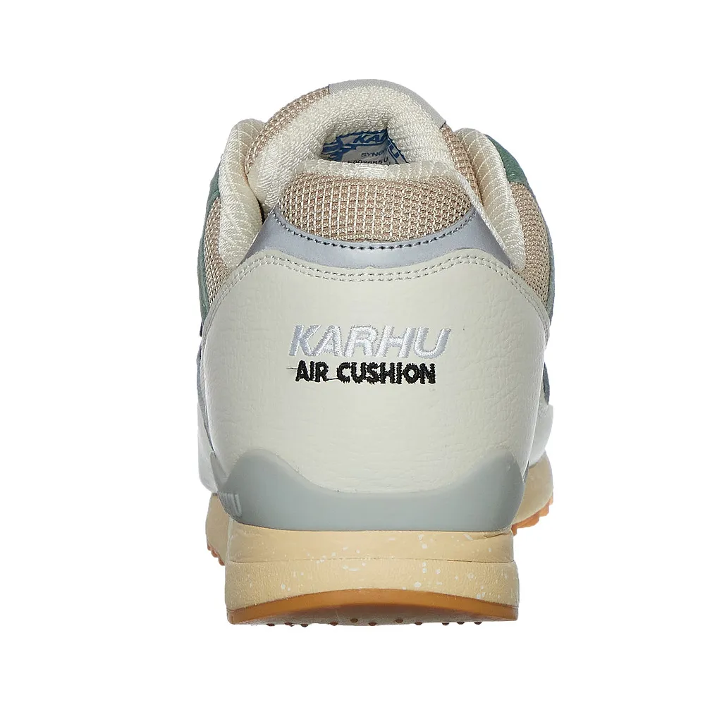 Karhu Synchron Classic F802685 / weiss