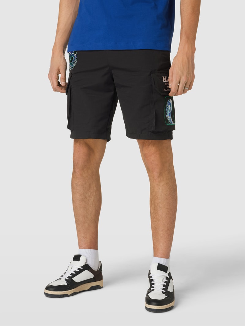 Shorts mit Cargotaschen Modell 'Retro Patched' in schwarz