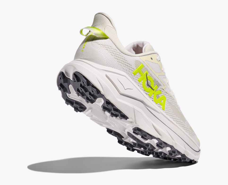 Challenger 8 White / Neon Hoka Citrus