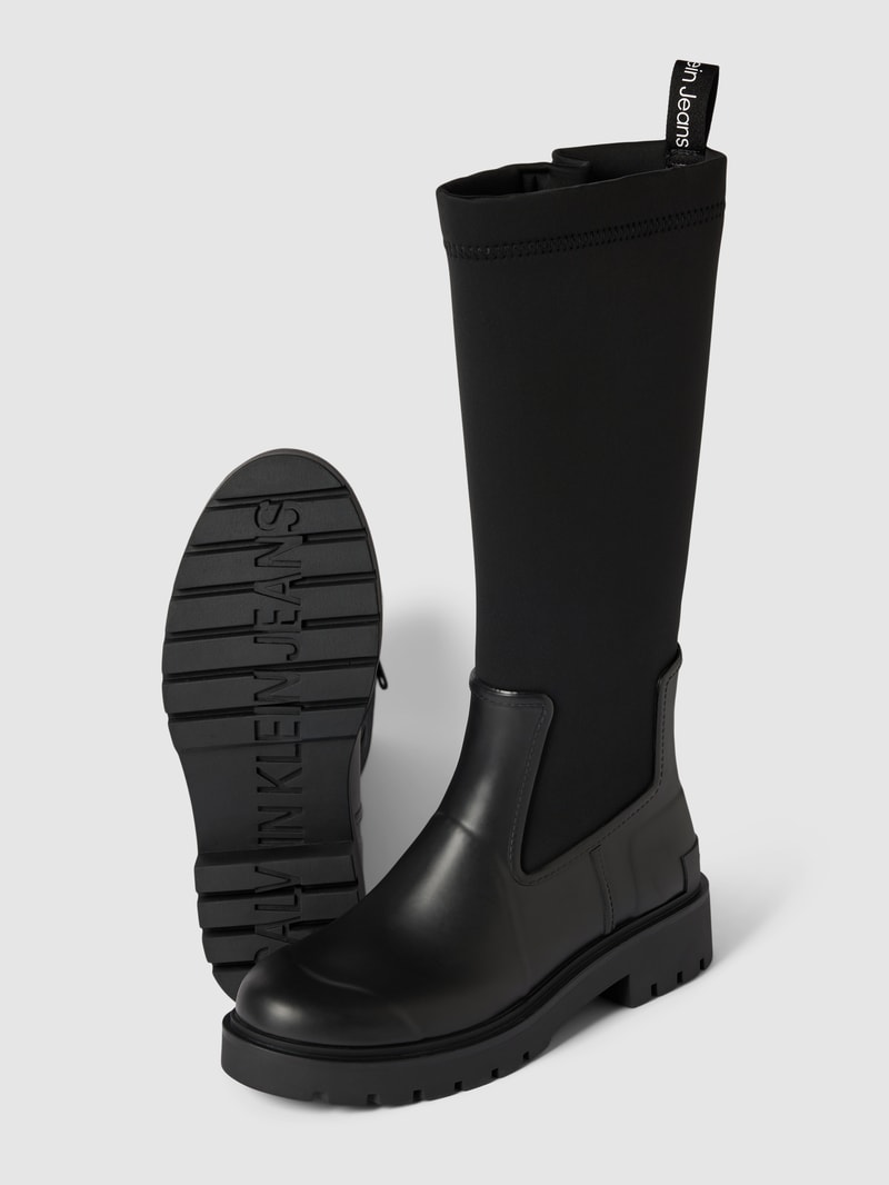 Boots mit Label-Print in black
