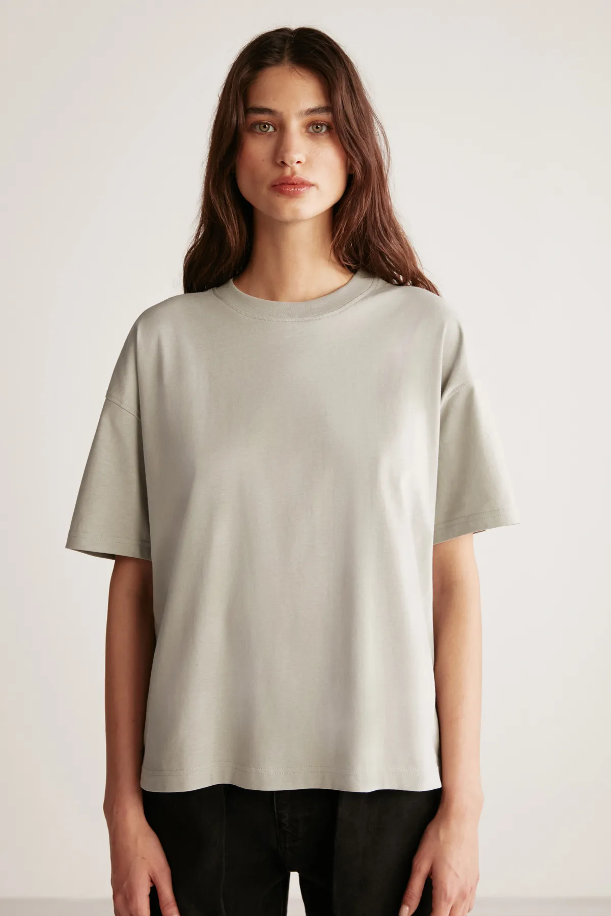 GRIMELANGE  Jemmy Damen-T-Shirt mit entspannter Passform und Rundhalsausschnitt aus 100 % Baumwolle in Hellgrau