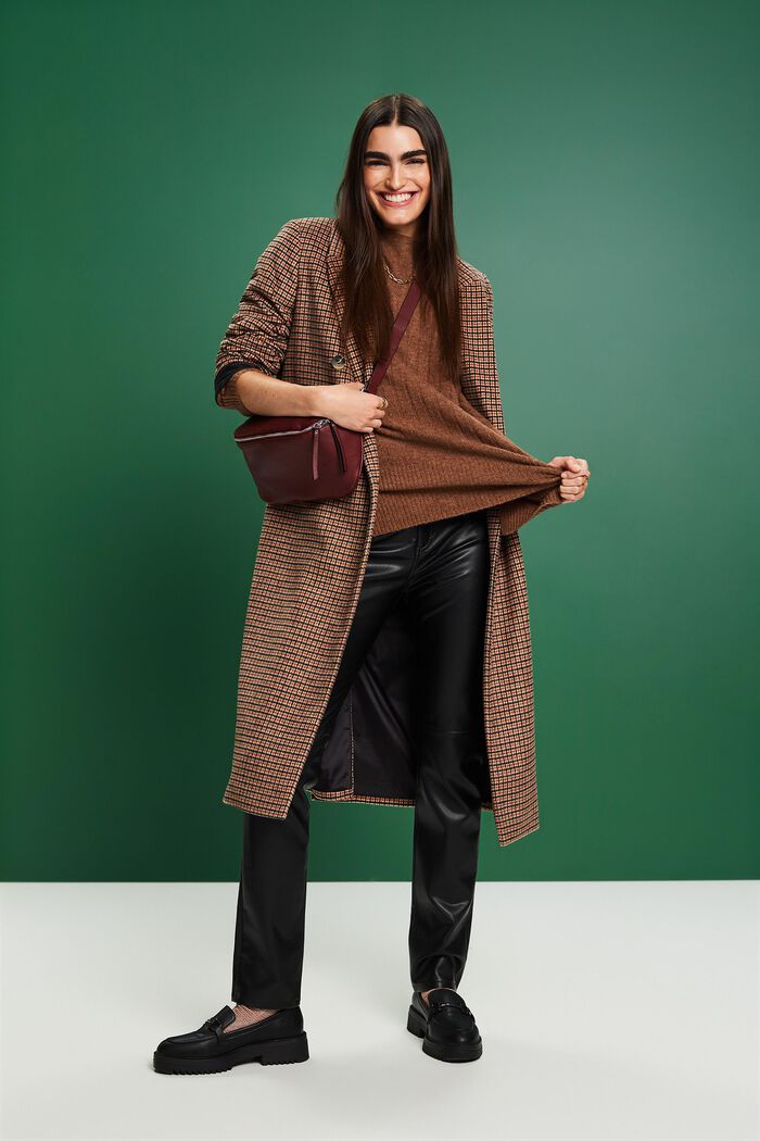 Gerippter Flachstrickpullover