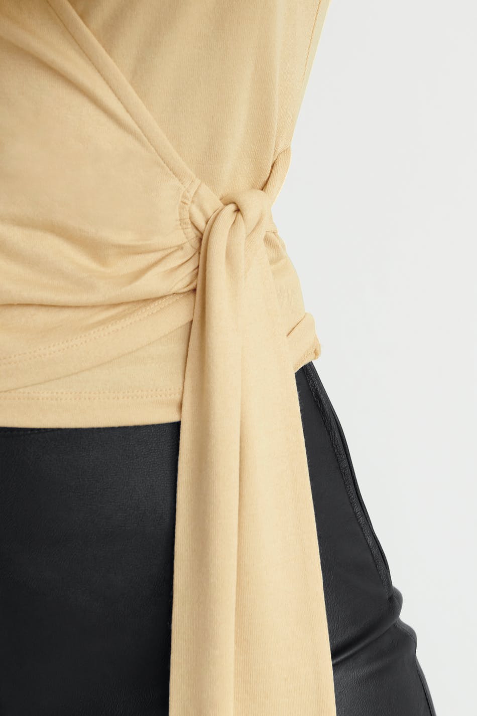 Sally wrap top