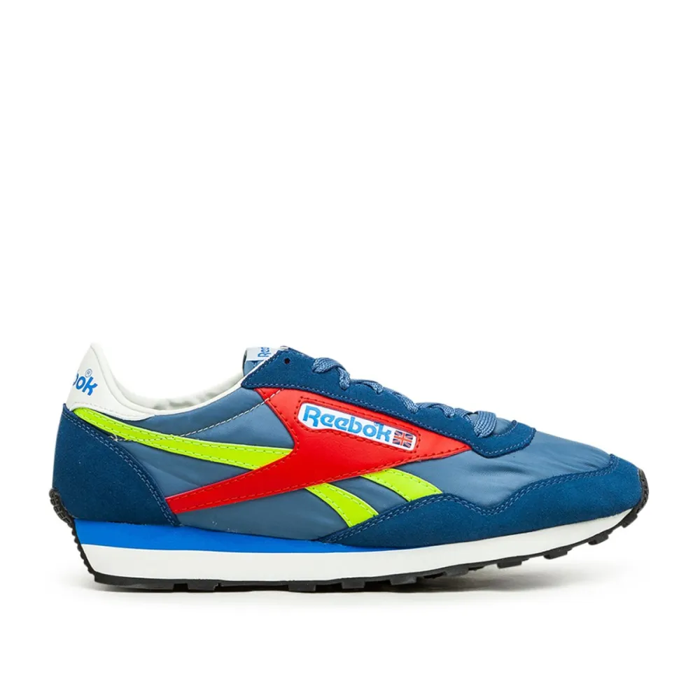 Reebok Aztec II GZ9870 / blau