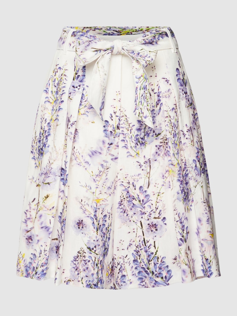 Bermudas mit Bindegürtel in offwhite