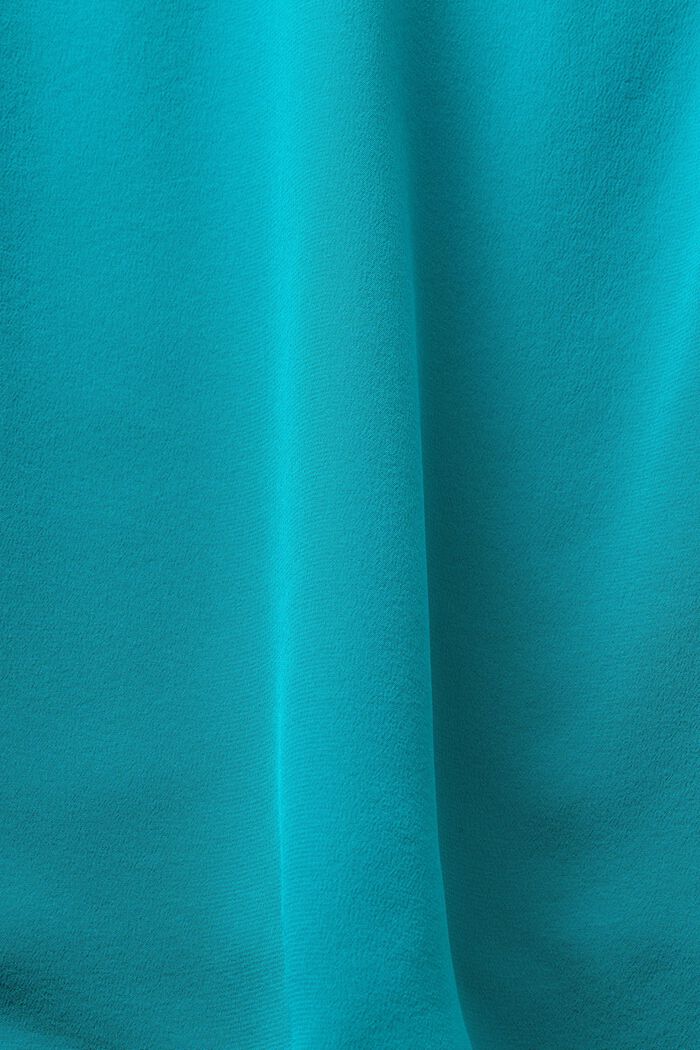 Seidentop mit Spitzendetails