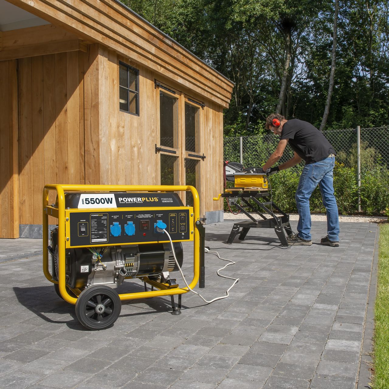 Powerplus Stromerzeuger POWX5160 - 5500W