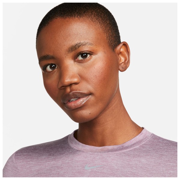 Nike - Women's Dri-Fit Swift Element UV Women Shirt - Laufshirt