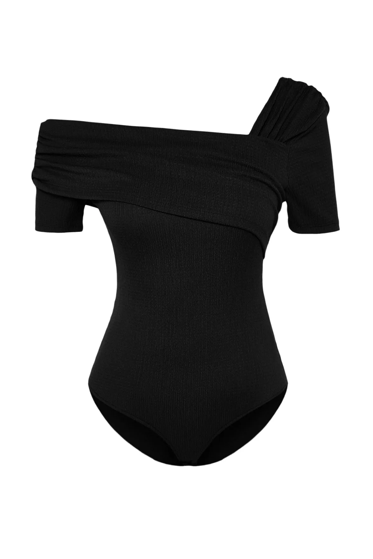 Trendyol Collection  Schwarzer, figurbetonter Strickbody mit asymmetrischem Kragen und Druckknöpfen TWOSS23BD00060