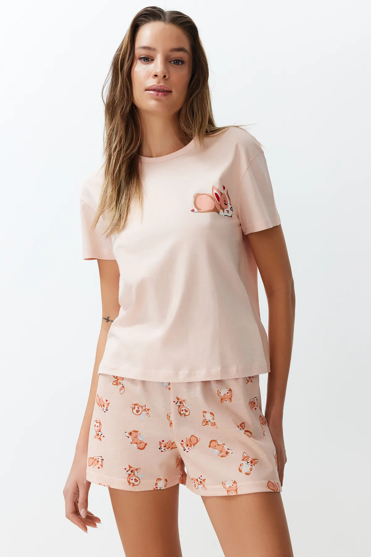 Trendyol Collection  Lachs-mehrfarbiges Pyjama-Set aus 100 % Baumwolle mit Tiermuster THMSS24PT00198