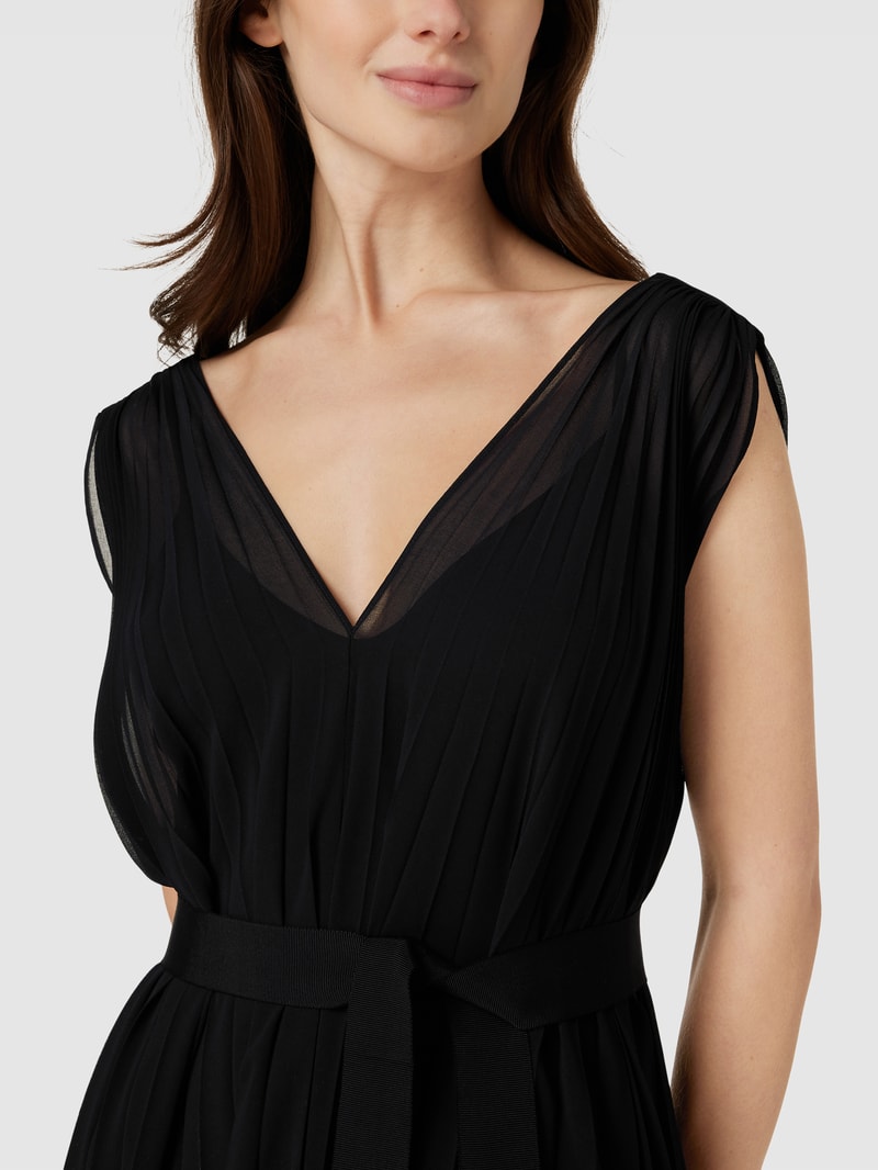 Maxikleid mit V-Ausschnitt Modell 'EDITA' in schwarz