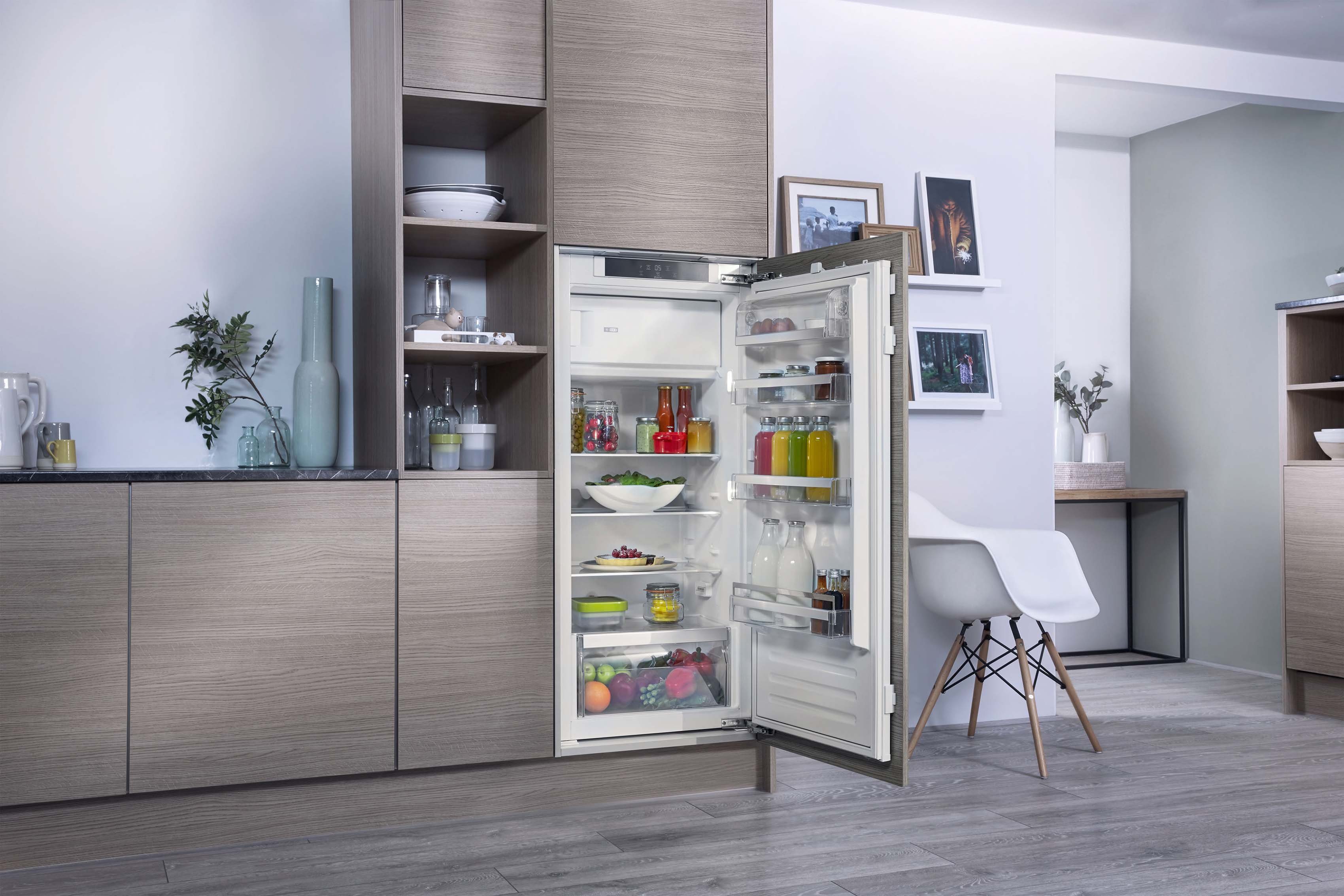 BAUKNECHT Einbaukühlschrank KSI 12GF3, 122 cm hoch, 55,7 cm breit