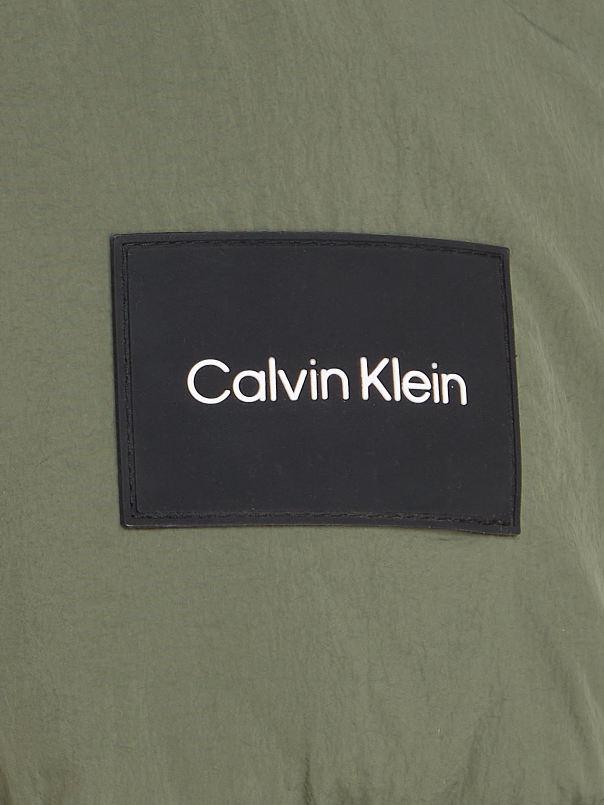 Calvin Klein Steppjacke CRINKLE NYLON COLOR BLOCK PUFFER mit Markenlabel