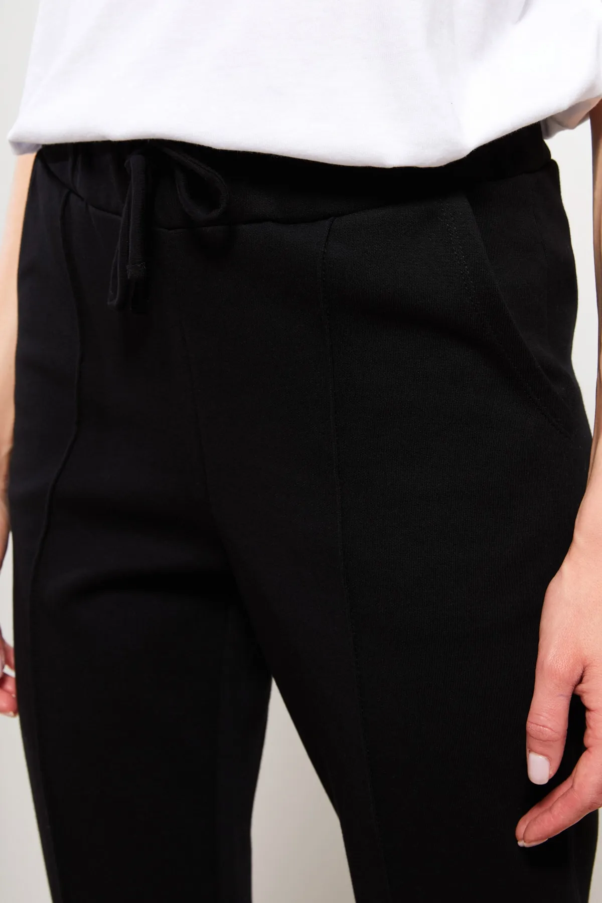 LC Waikiki  Jogginghose - Schwarz - Relaxed