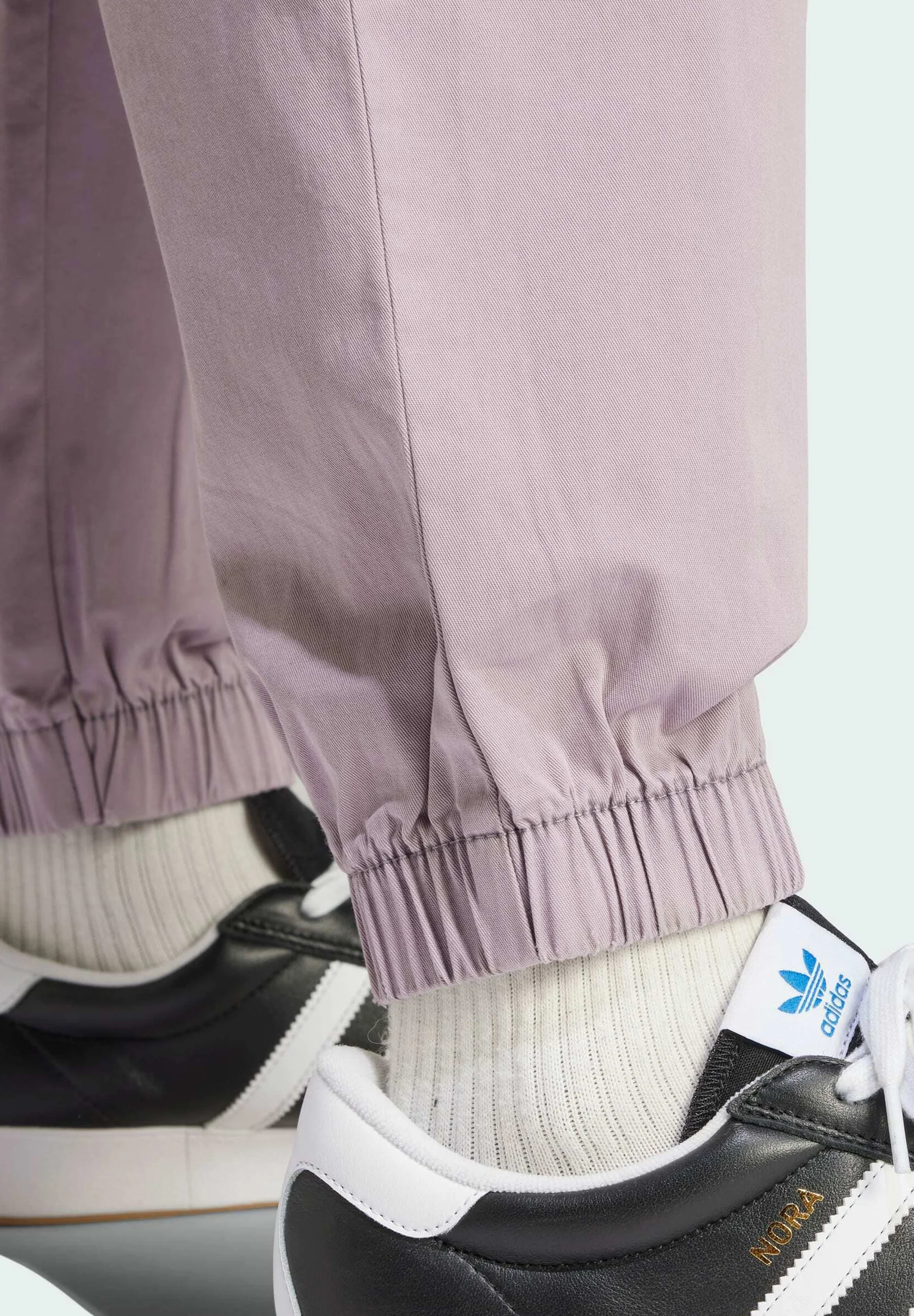 adidas Originals TREFOIL ESSENTIALS+ DYE WOVEN - Pantalones de chándal