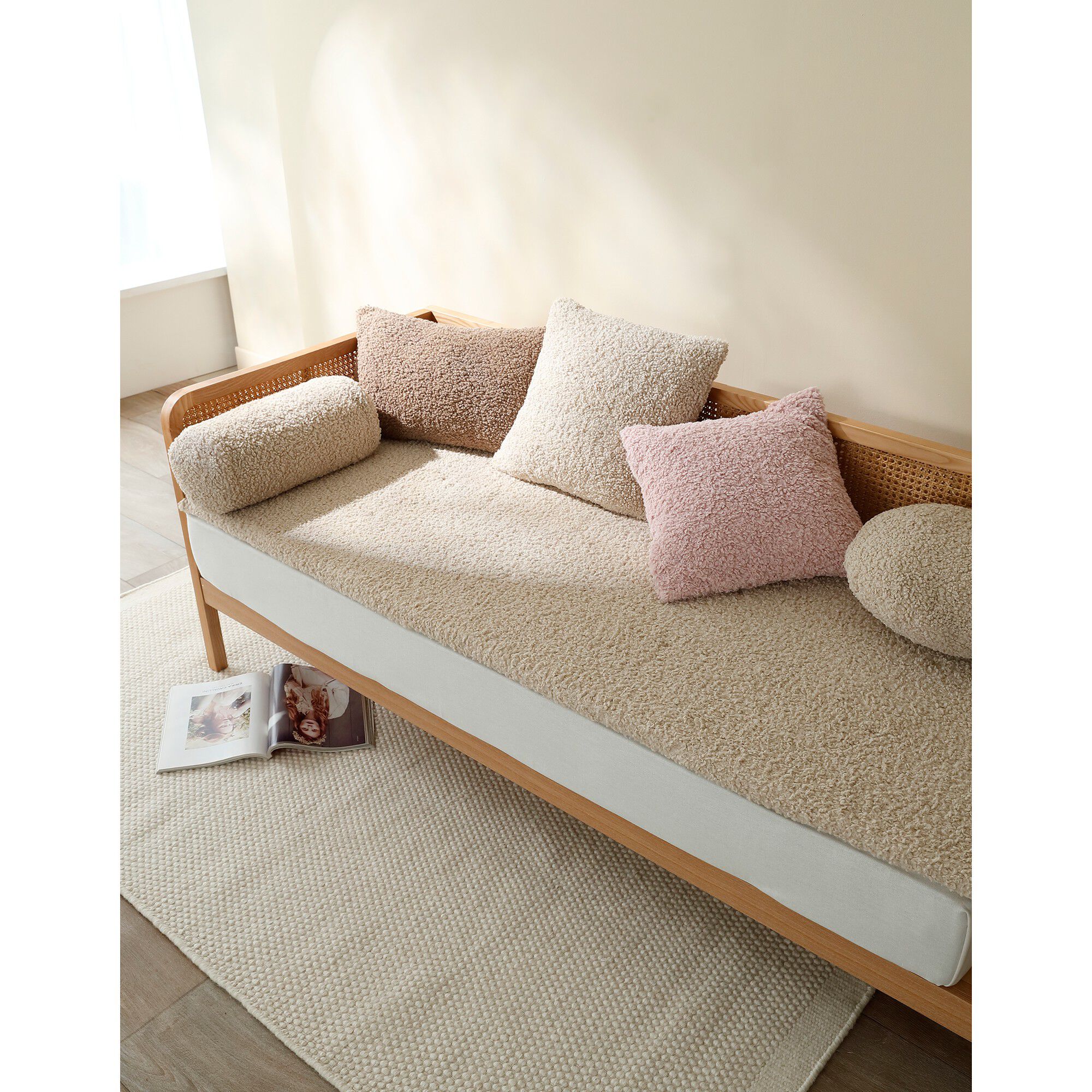 Long coussin de canapé en bouclette sherpa moutonnée