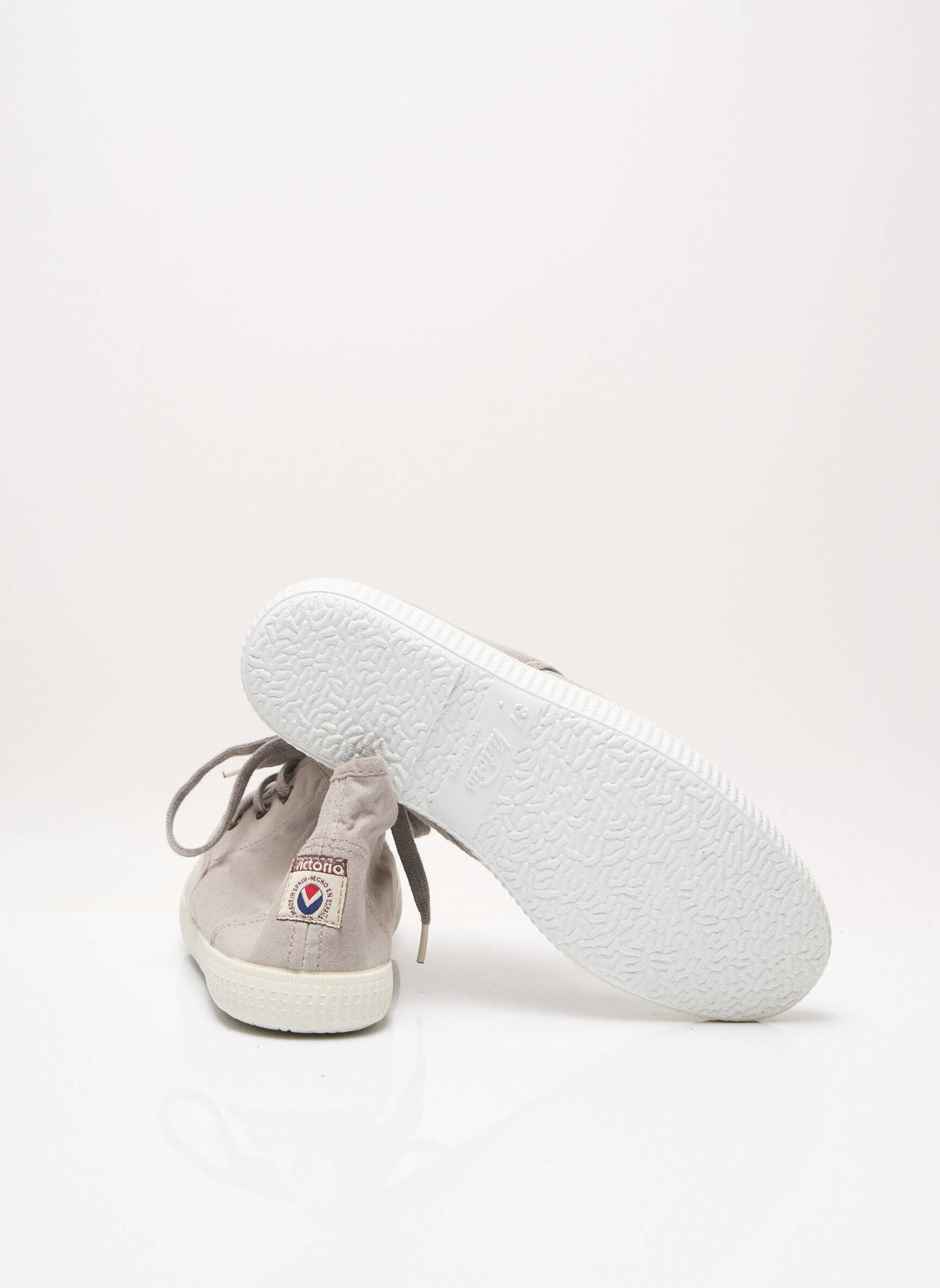 Victoria Baskets Unisexe couleur gris